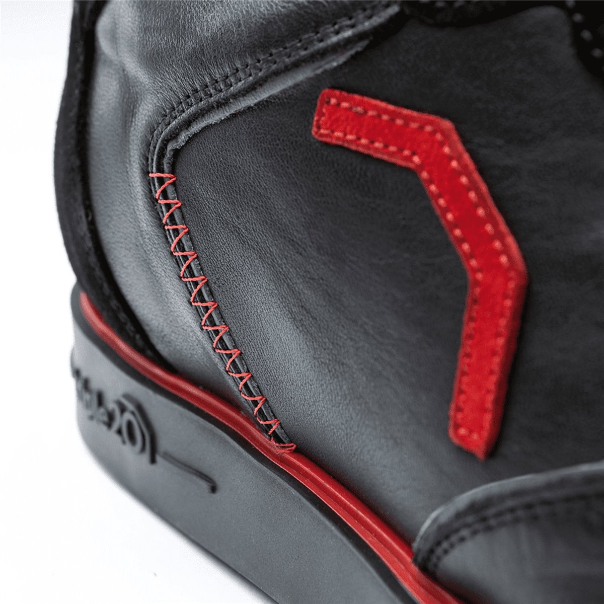 Triple20 Dartschuhe Leder Schwarz Rot Dartschuh