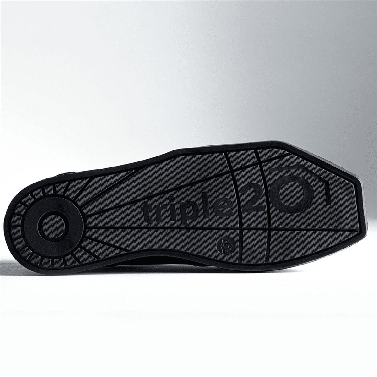 Triple20 Dartschuhe Leder Schwarz Uni Dartschuh