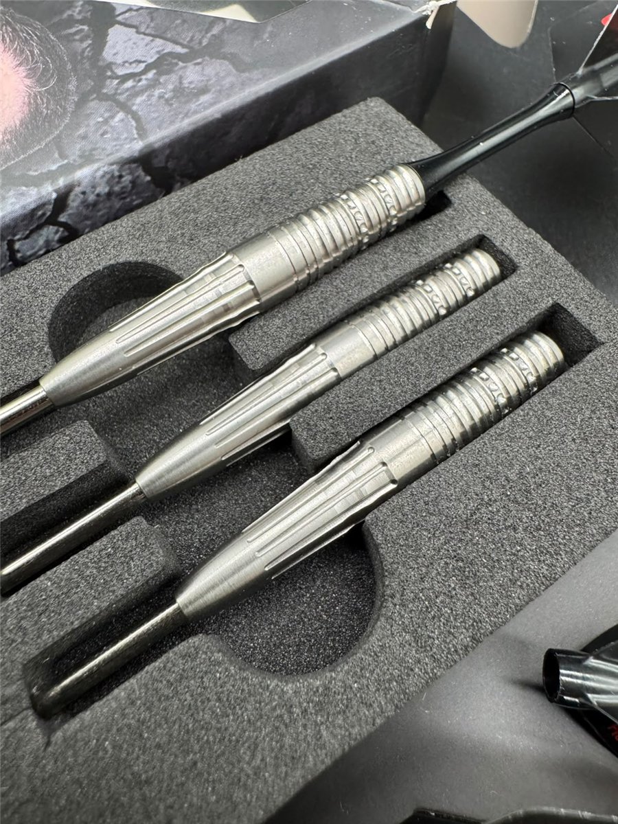 Cosmo Darts Discovery Label Daisuke Akamatsu Steeldarts 20,5 Gramm Steeldarts