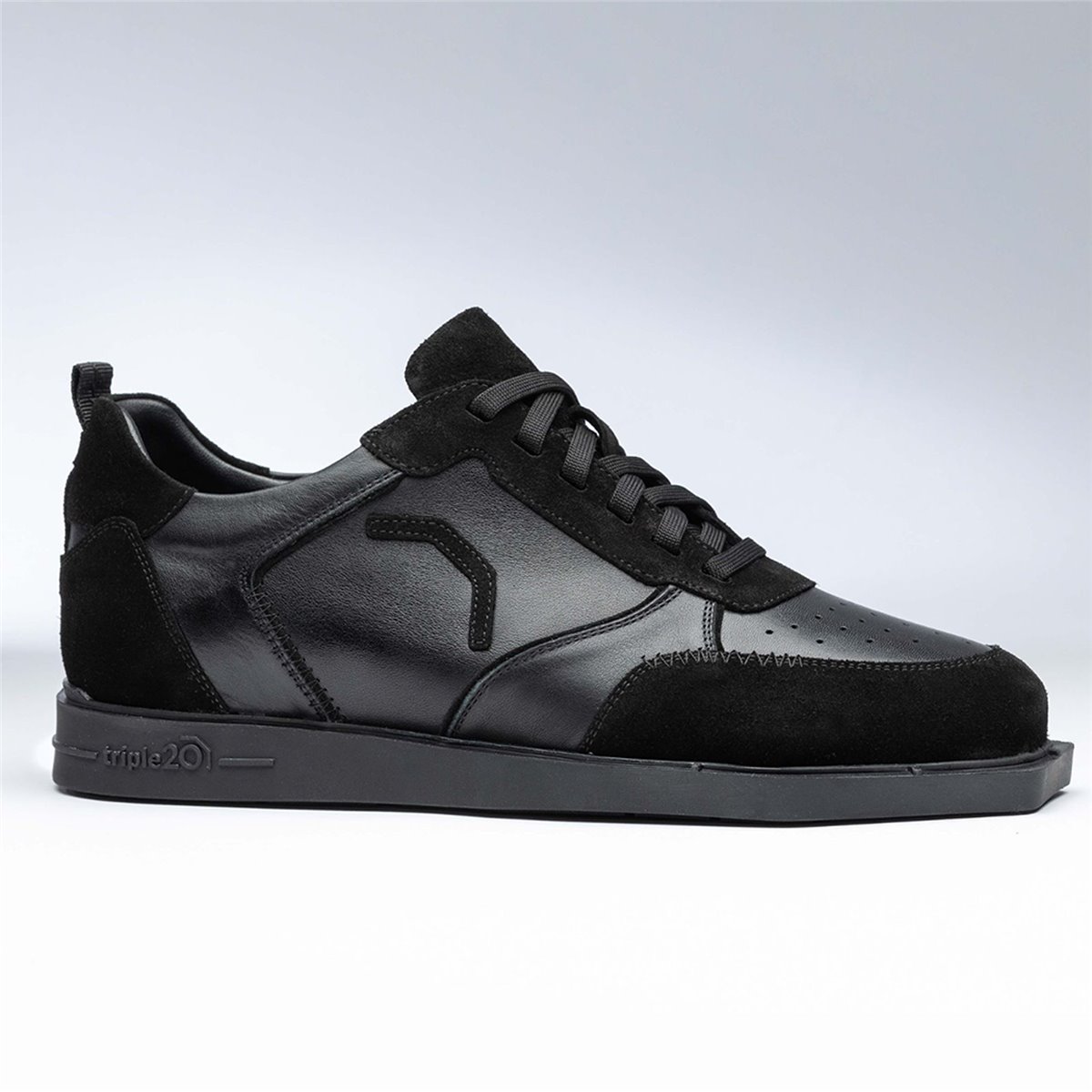 Triple20 Dartschuhe Leder Schwarz Uni Dartschuh