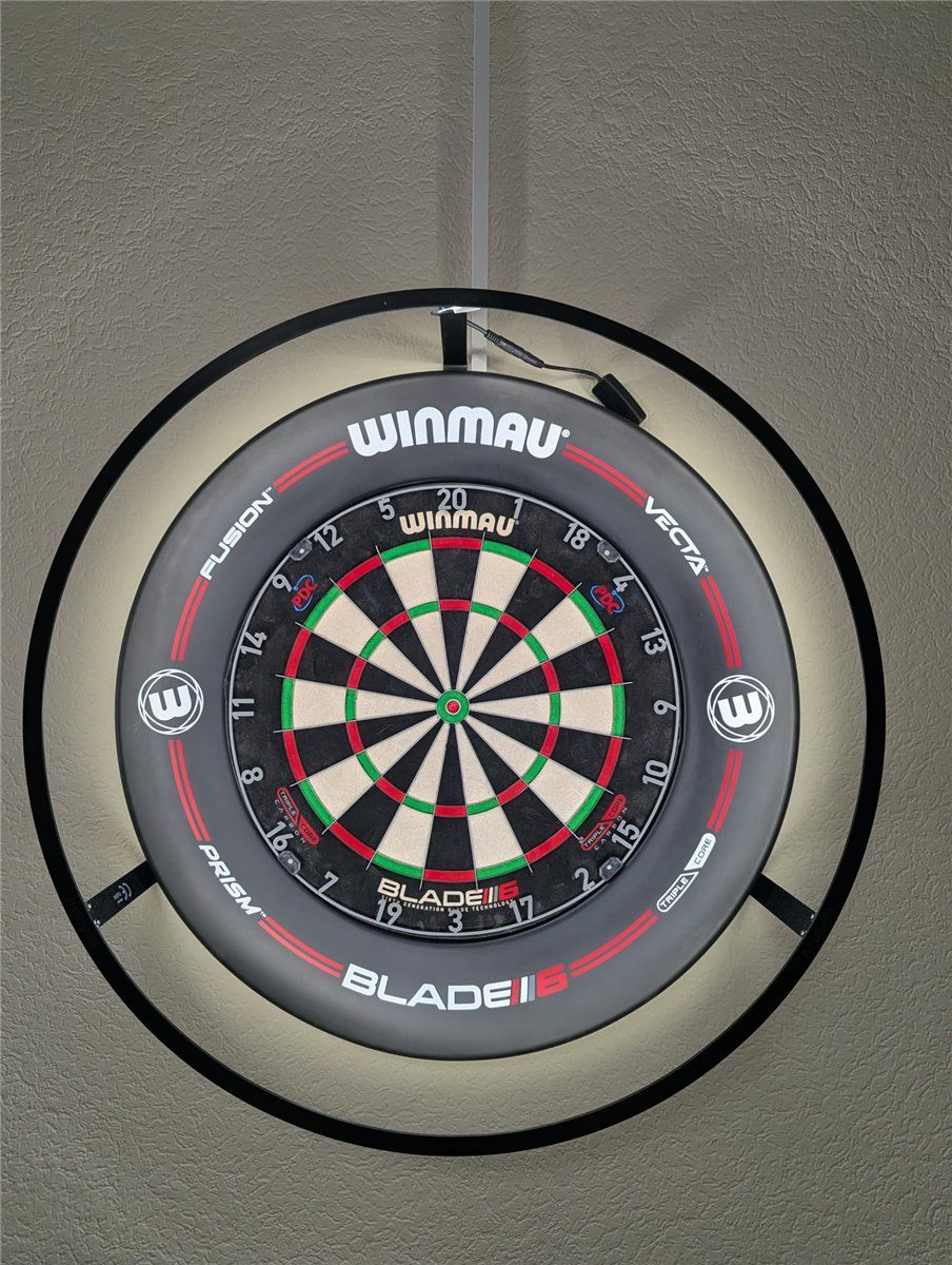 Mega Dart Set Plasma Schwarz Licht Surround TC Board Darts Boardzubehör