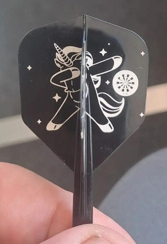Target K-Flex Shaft/Flight System Shape No6 eigenes Bild Logo Text personalisiert Farbige Flights Shafts