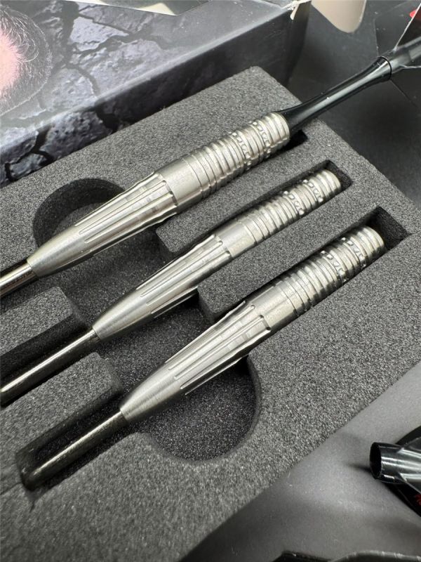 Cosmo Darts Discovery Label Daisuke Akamatsu Steeldarts 20,5 Gramm Steeldarts