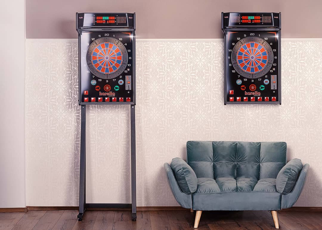 Karella Dartautomat E-MASTER Stand- und Wandgerät E-Dartscheibe E-Dartscheibe